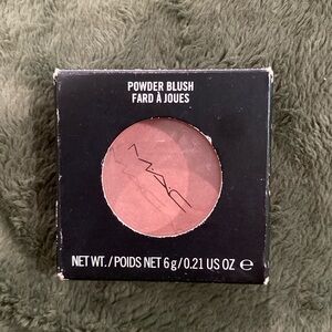 MAC cosmetics Powder Blush in shade: Fun Ending